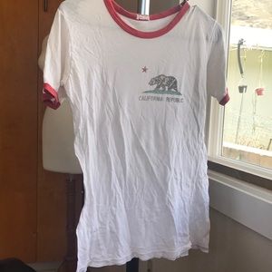 White cali tee
